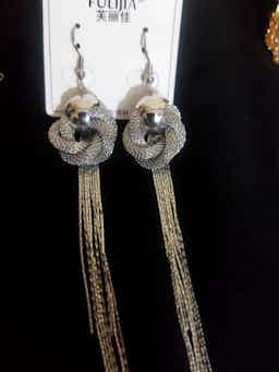 beautiful silver earrings 😍